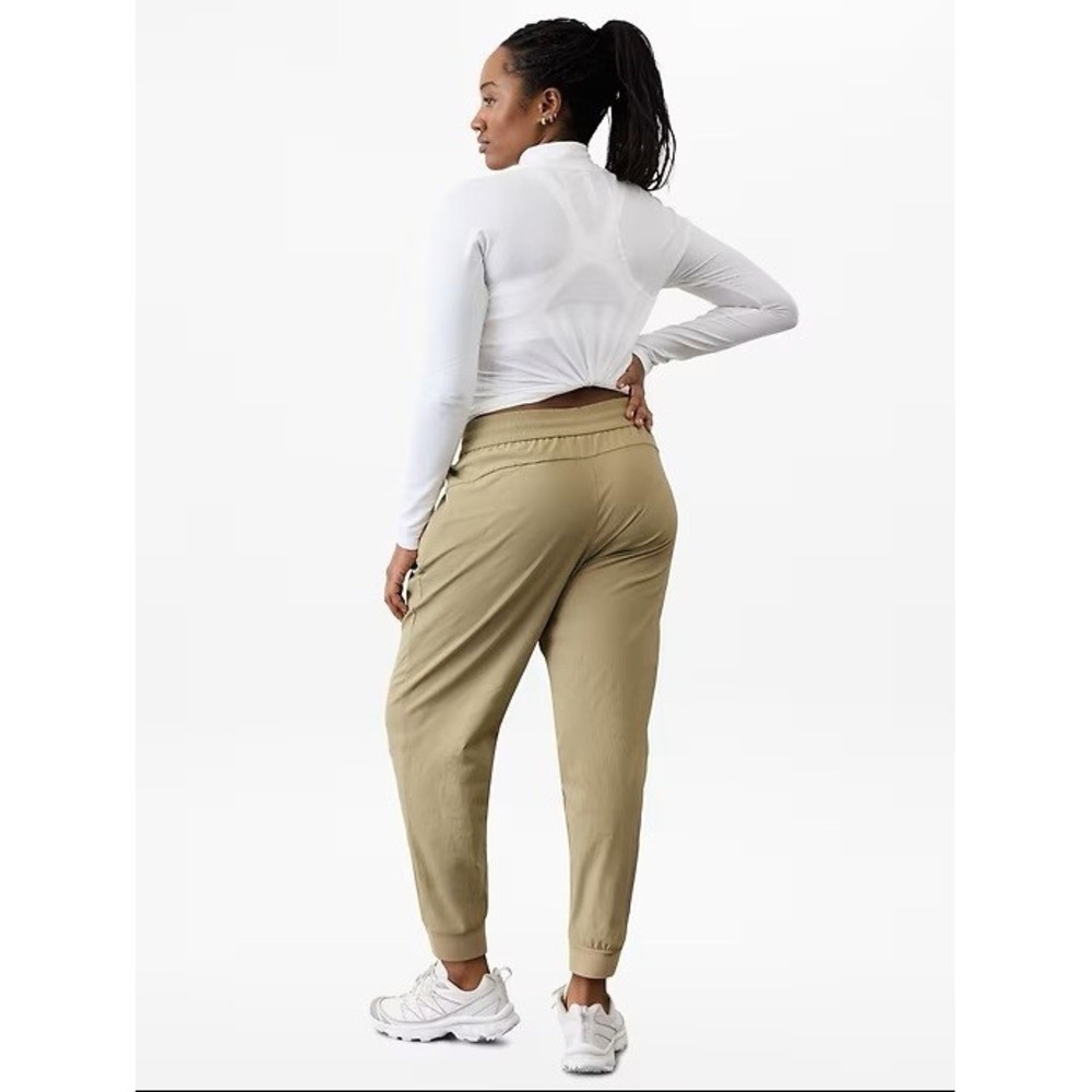 NWT Athleta Trekkie Relaxed Mid Rise Jogger Pants Flax Tan XS Ripstop Stretch - Picture 10 of 15